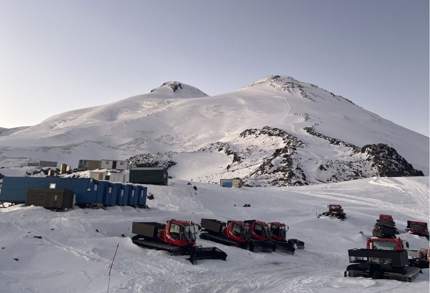 Elbrus - Střecha Evropy: Výstup na dvouvrcholového obra Kavkazu